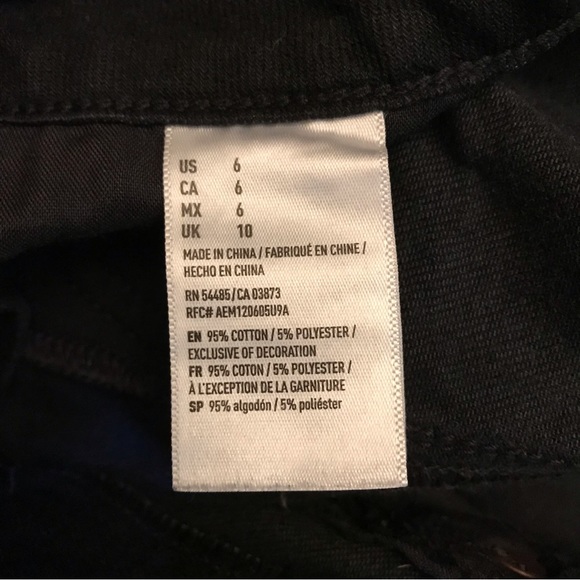 American Eagle Hi Rise Festival Black Denim Mini Skirt Size 6 Frayed Hem Shortie - Picture 9 of 13